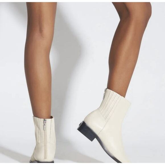 NEW Schutz Guilly Eggshell Square Toe Low Heel Ankle Boots Size 8B White - Picture 2 of 9